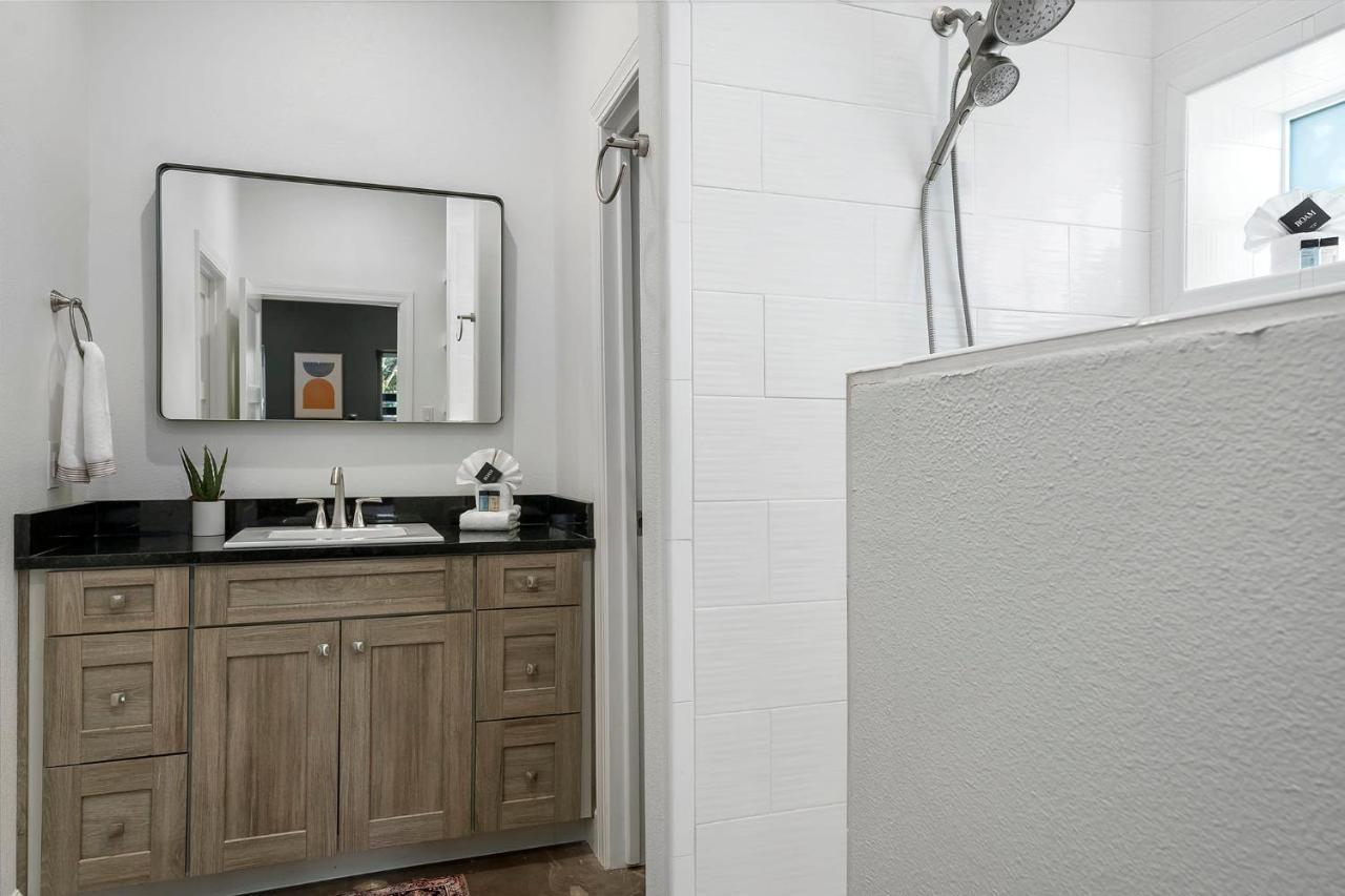 Container Haus Pet Friendly With Cowboy Pool Fredericksburg Exterior foto
