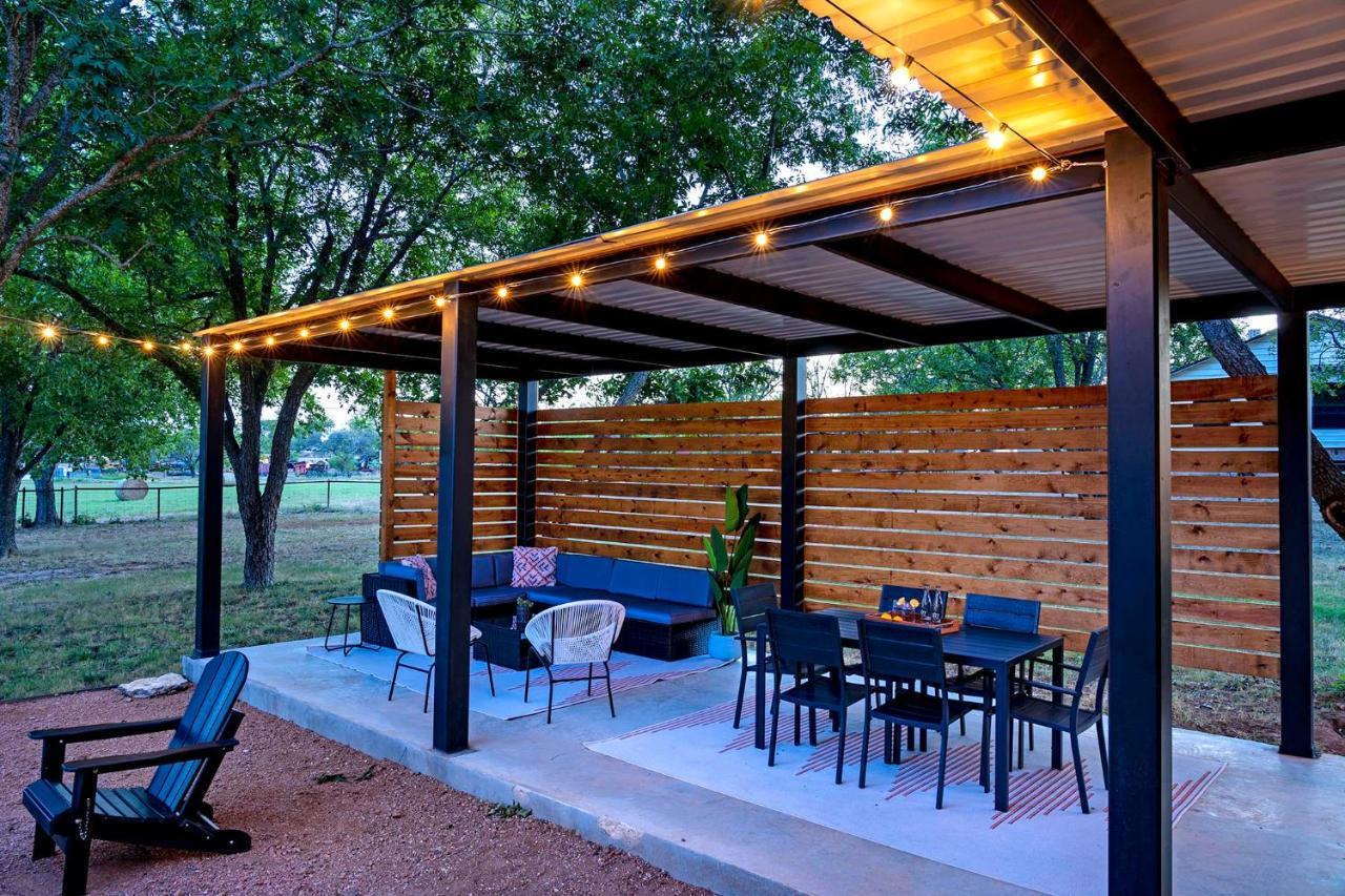 Container Haus Pet Friendly With Cowboy Pool Fredericksburg Exterior foto