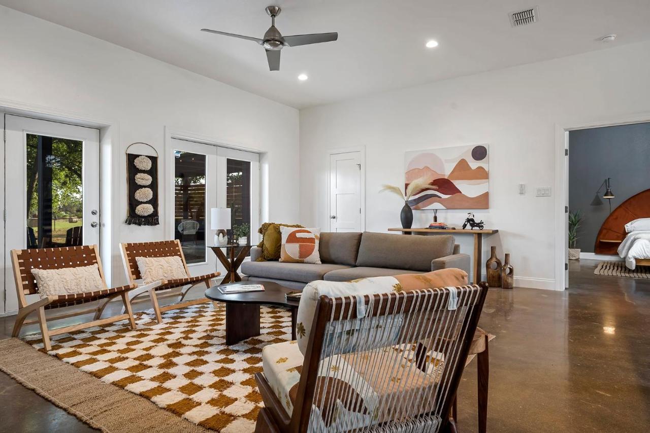 Container Haus Pet Friendly With Cowboy Pool Fredericksburg Exterior foto