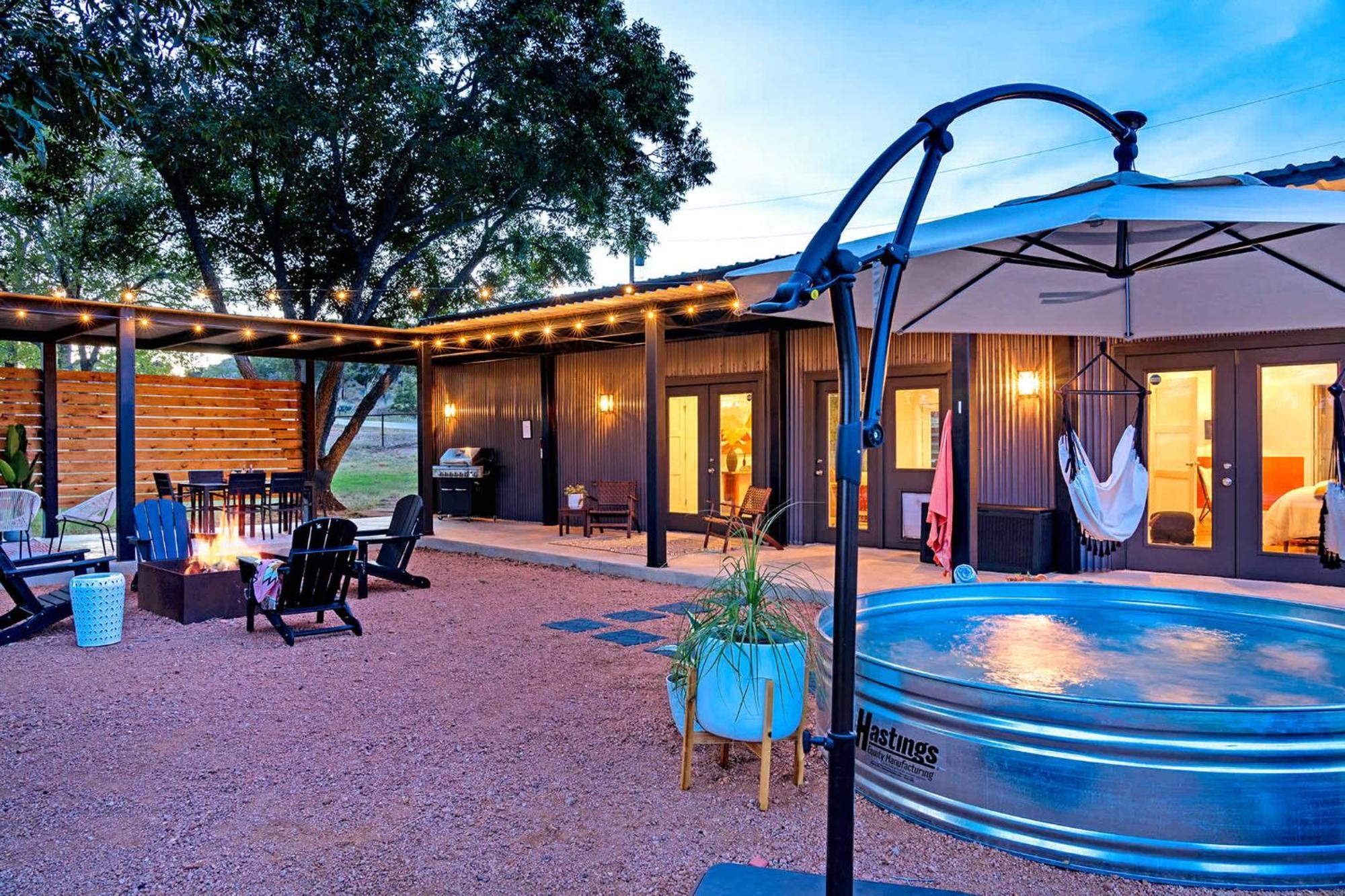 Container Haus Pet Friendly With Cowboy Pool Fredericksburg Exterior foto